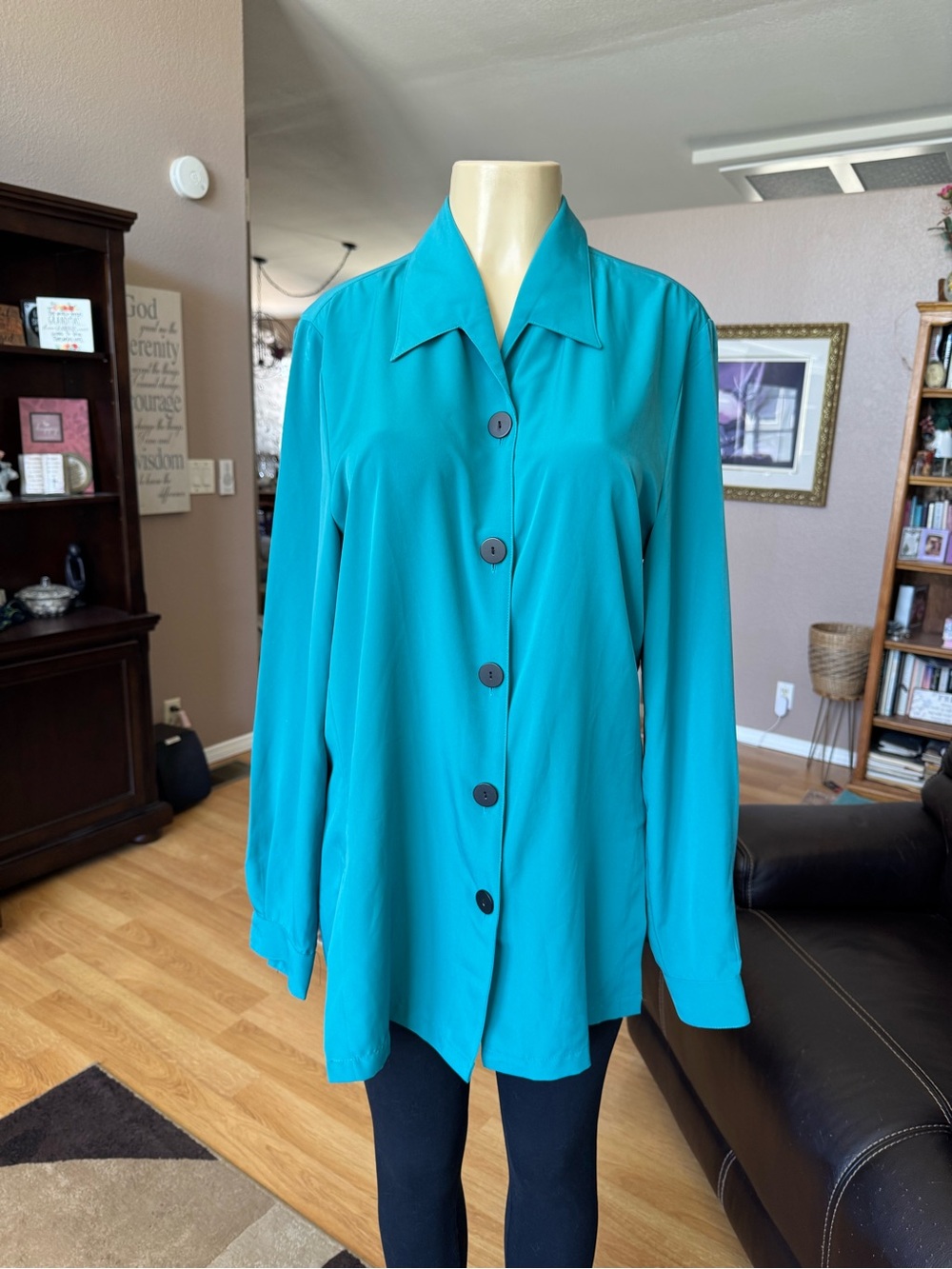 Christie & Jill green microfiber button up tunic-size L-NWT